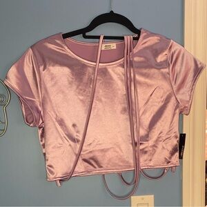 Women’s cropped T-shirt With a waste tie around string